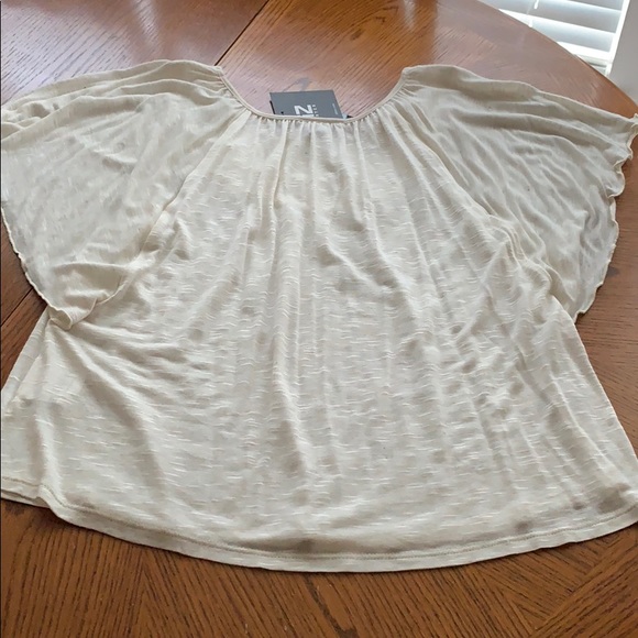 💝Women’s Lacey 💞Short Sleeve top - Picture 2 of 5